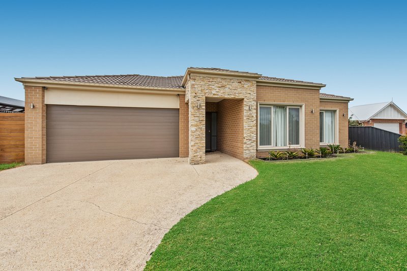 Photo - 3 Bligh Boulevard, Pakenham VIC 3810 - Image 13