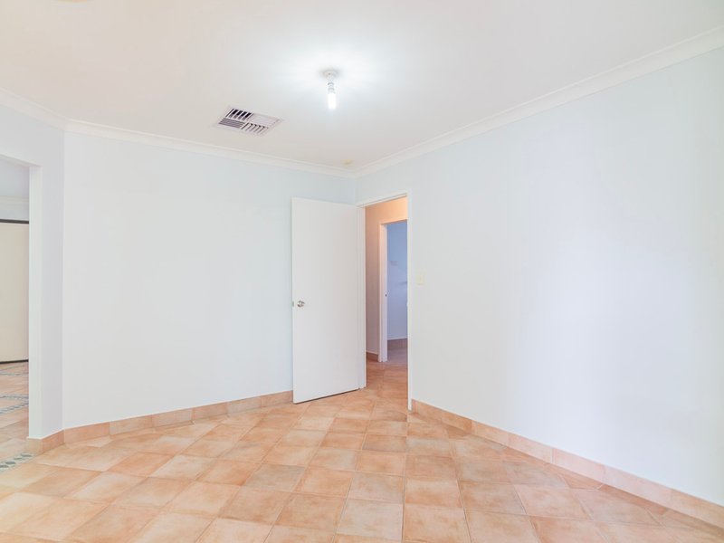 Photo - 3 Bligh Place, Thornlie WA 6108 - Image 7