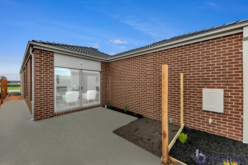 Photo - 3 Bloom Crescent, Wollert VIC 3750 - Image 14