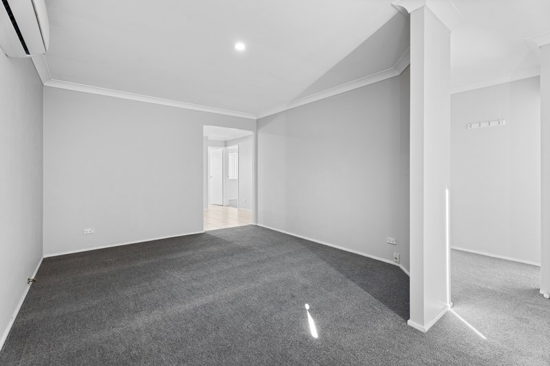 Photo - 3 Blueberry Drive, Colyton NSW 2760 - Image 4