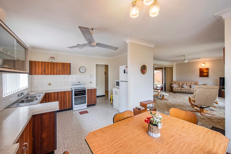 Photo - 3 Bluegum Street, Macgregor QLD 4109 - Image 3