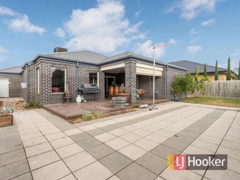 Photo - 3 Boldrewood Place, Lynbrook VIC 3975 - Image 3