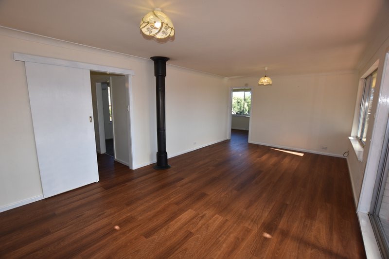 Photo - 3 Boronia Crescent, Orange NSW 2800 - Image 6