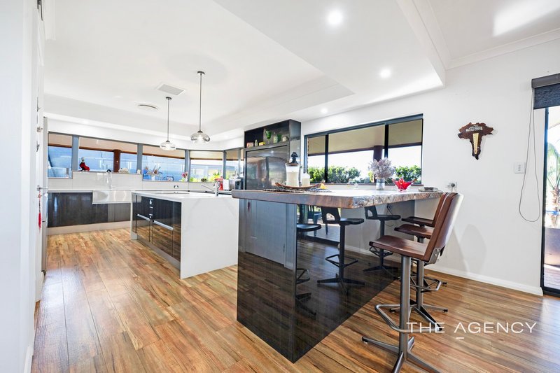 Photo - 3 Bottlebrush Close, Woorree WA 6530 - Image 8