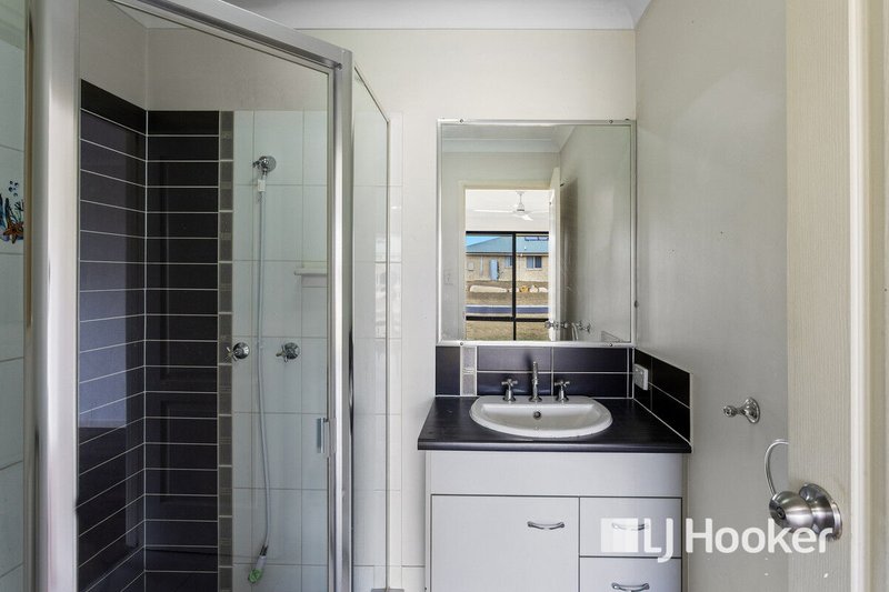 Photo - 3 Bottlebrush Place, Laidley QLD 4341 - Image 13