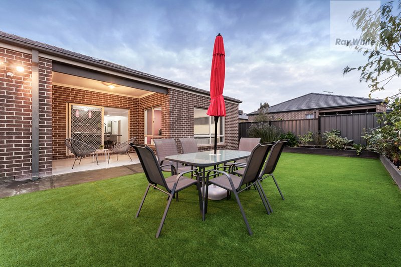 Photo - 3 Bottlebrush Road, Craigieburn VIC 3064 - Image 24