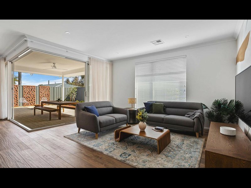Photo - 3 Boudicca Drive, Forrestdale WA 6112 - Image 5