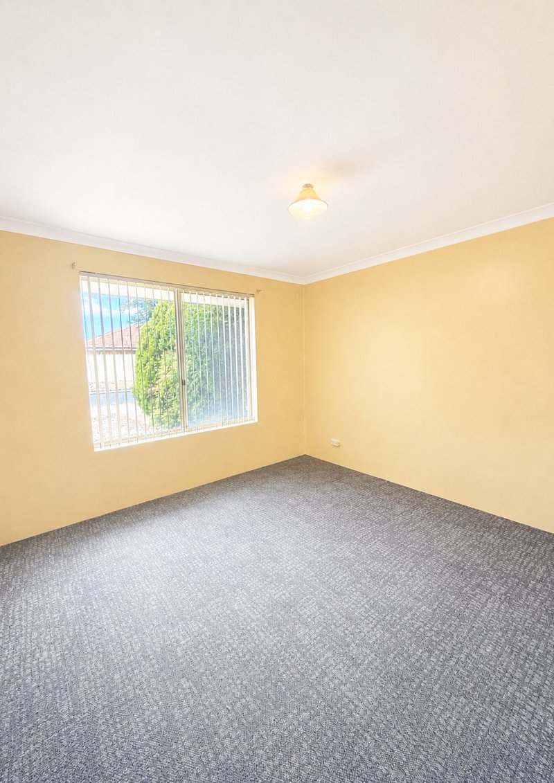 Photo - 3 Bougainvillea Court, Marangaroo WA 6064 - Image 7
