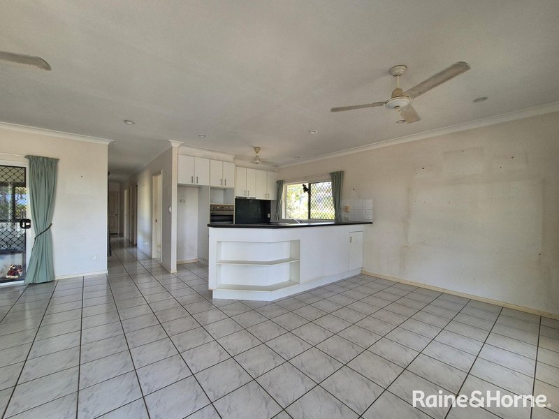 Photo - 3 Bougainvillea Street, Cooya Beach QLD 4873 - Image 9