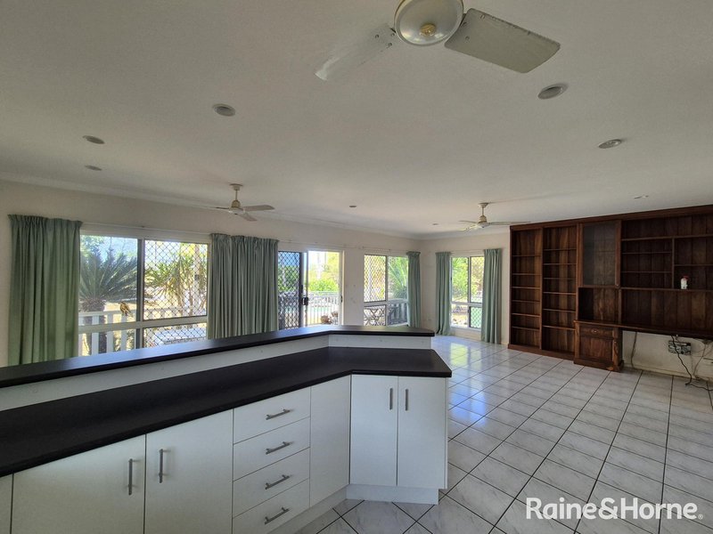 Photo - 3 Bougainvillea Street, Cooya Beach QLD 4873 - Image 11