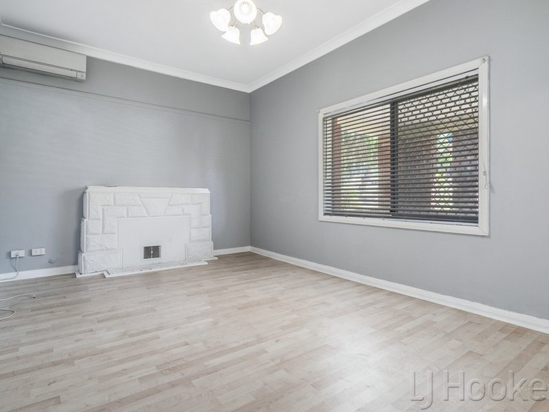 Photo - 3 Bourke Street, Kensington WA 6151 - Image 5