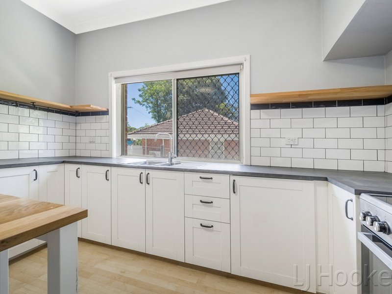 Photo - 3 Bourke Street, Kensington WA 6151 - Image 17