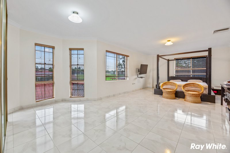 Photo - 3 Bowen Place, Seven Hills NSW 2147 - Image 6
