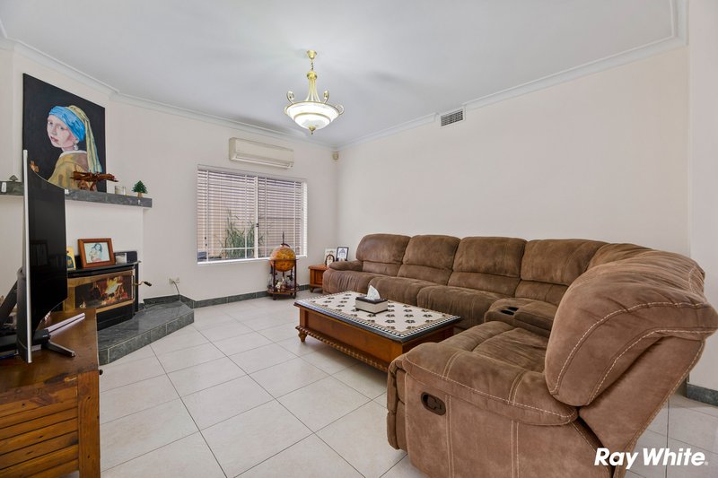 Photo - 3 Bowen Place, Seven Hills NSW 2147 - Image 11