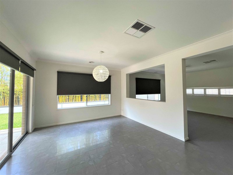 Photo - 3 Boxgrass Street, Point Cook VIC 3030 - Image 12