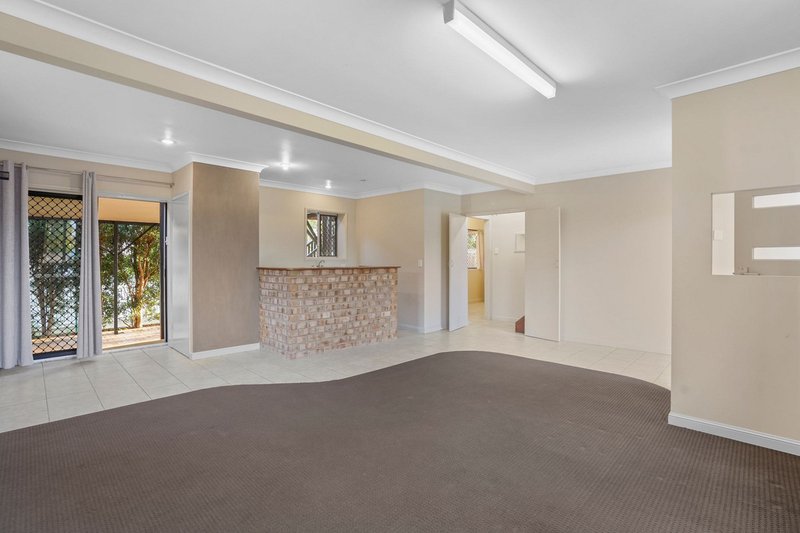 Photo - 3 Boyanda Drive, Kallangur QLD 4503 - Image 3