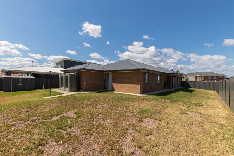 Photo - 3 Boyd Grove, Tumut NSW 2720 - Image 17