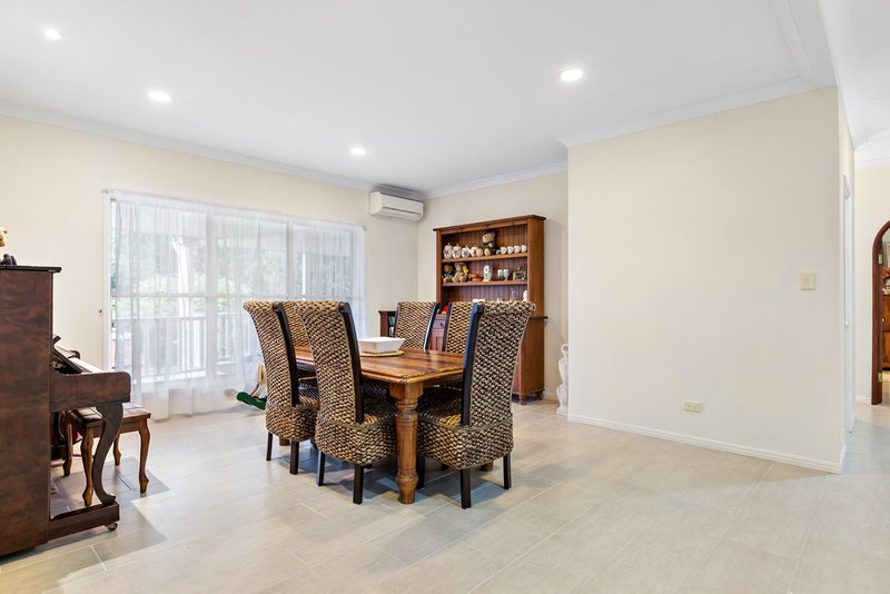 Photo - 3 Bracken Court, Cashmere QLD 4500 - Image 7