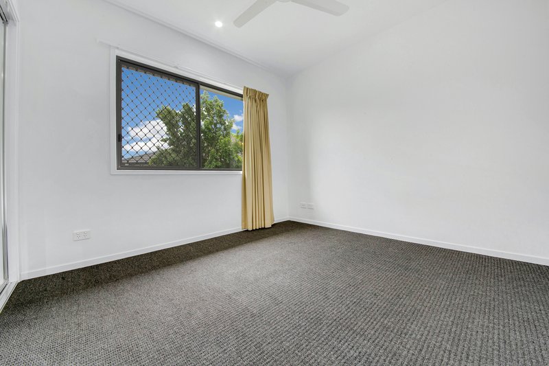 Photo - 3 Bragg Court, Kirkwood QLD 4680 - Image 6