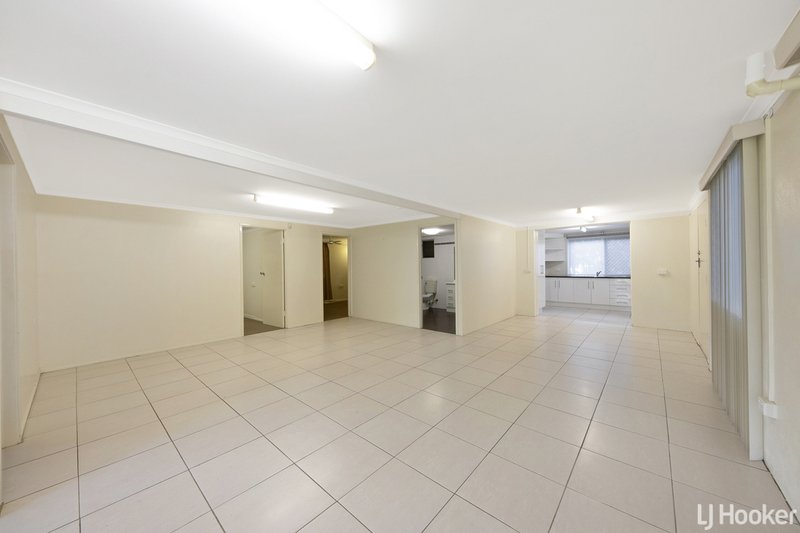 Photo - 3 Brake Avenue, Frenchville QLD 4701 - Image 4