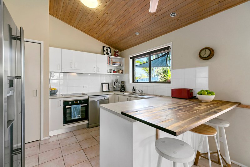 Photo - 3 Bramble Place, Tewantin QLD 4565 - Image 10