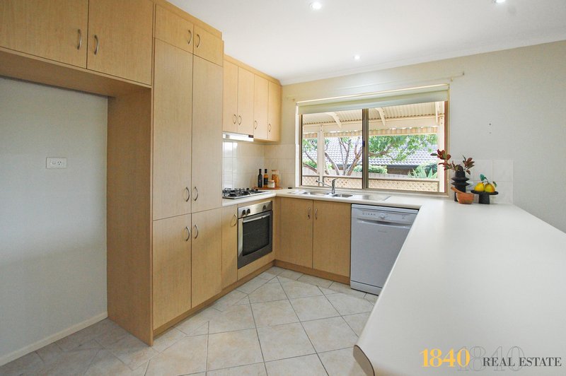 Photo - 3 Brampton Court, Hallett Cove SA 5158 - Image 2