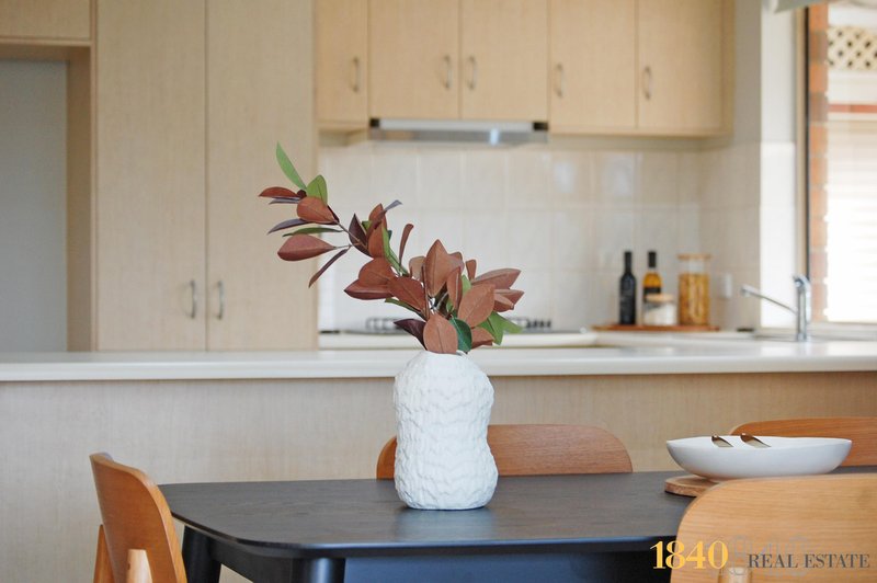 Photo - 3 Brampton Court, Hallett Cove SA 5158 - Image 4