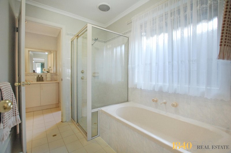 Photo - 3 Brampton Court, Hallett Cove SA 5158 - Image 9