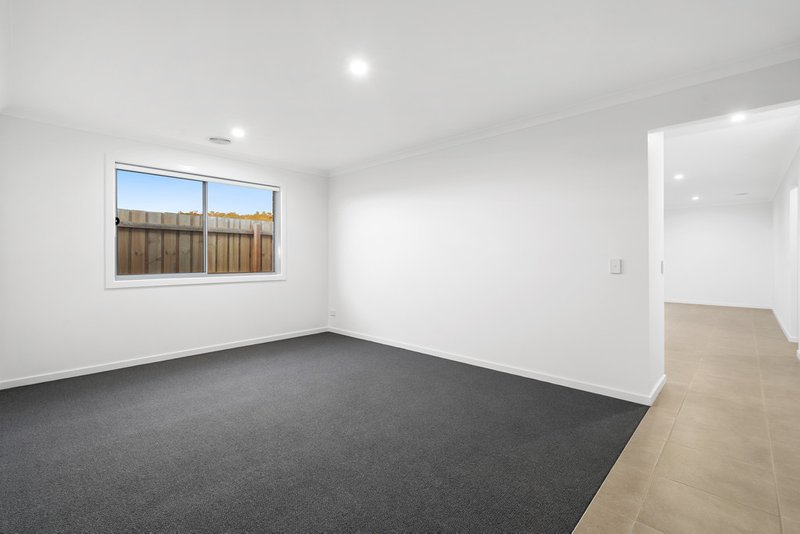 Photo - 3 Brandybuck Lane, Mernda VIC 3754 - Image 6