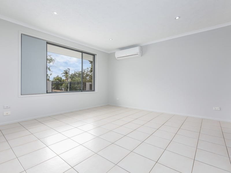 Photo - 3 Brendan Street West , Camira QLD 4300 - Image 5