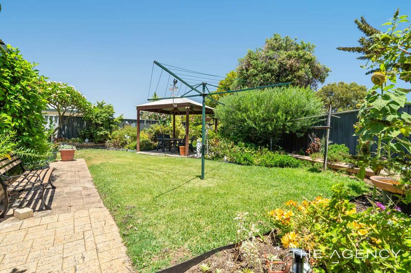 Photo - 3 Bribie Place, Warnbro WA 6169 - Image 23