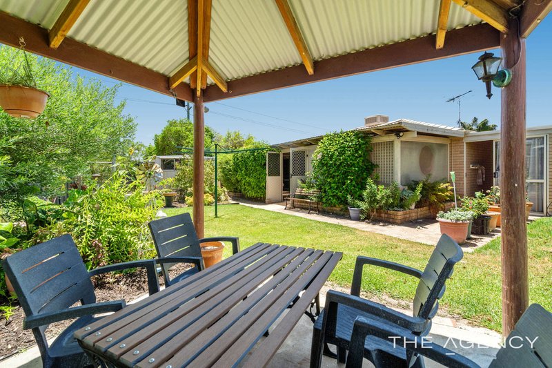 Photo - 3 Bribie Place, Warnbro WA 6169 - Image 25