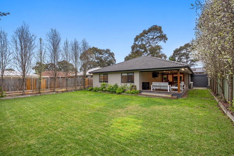 Photo - 3 Bridgewater Way, Rowville VIC 3178 - Image 6