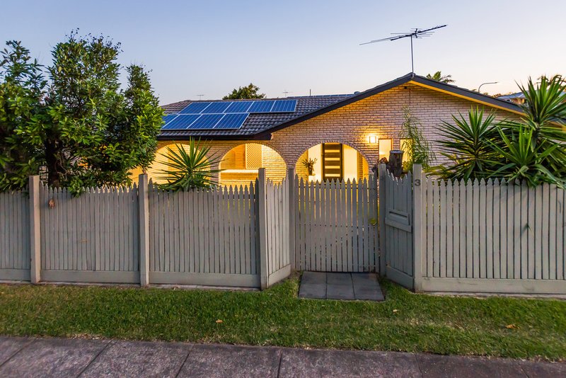 3 Bridle Street, Mansfield QLD 4122