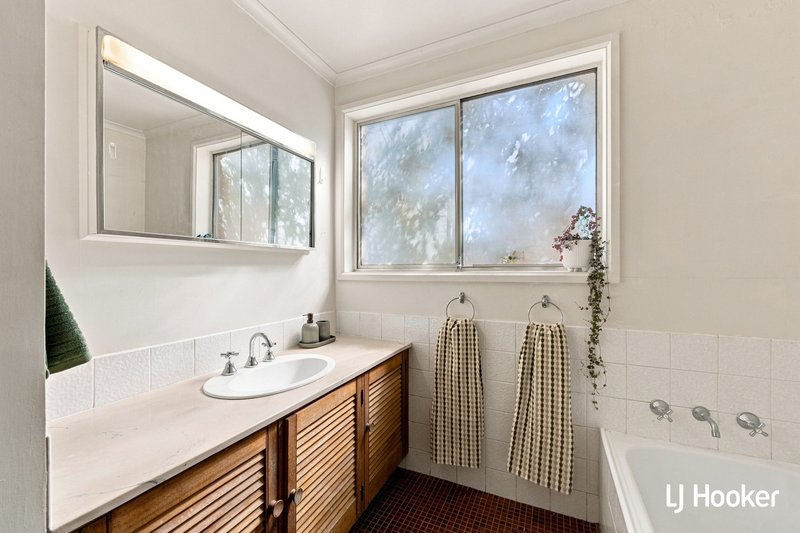 Photo - 3 Broadbent Street, Scullin ACT 2614 - Image 11