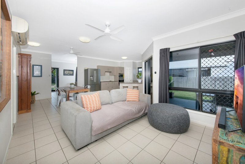 Photo - 3 Bronte Court, Bushland Beach QLD 4818 - Image 6