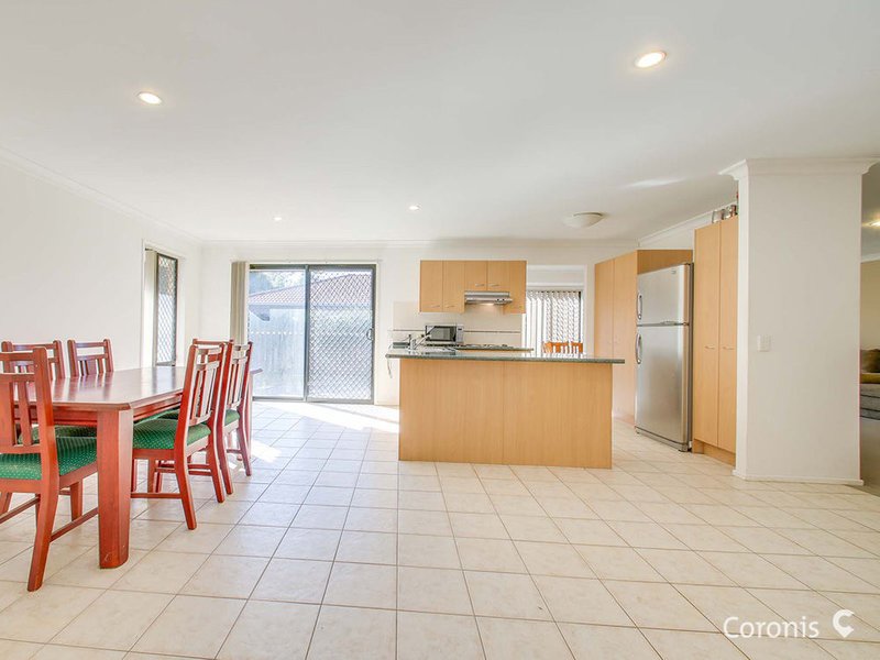 Photo - 3 Bronze Court, Griffin QLD 4503 - Image 4