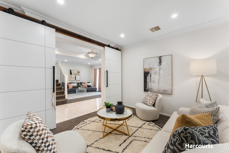 Photo - 3 Brooklyn Bay Close, Rowville VIC 3178 - Image 10