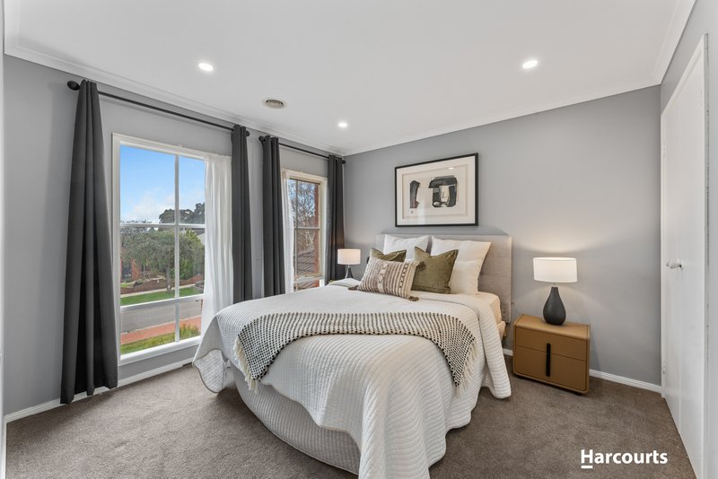 Photo - 3 Brooklyn Bay Close, Rowville VIC 3178 - Image 12