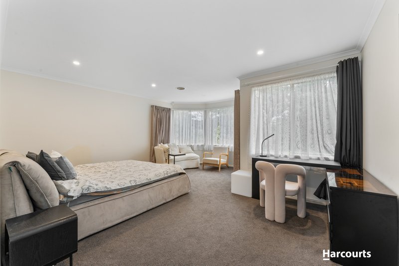 Photo - 3 Brooklyn Bay Close, Rowville VIC 3178 - Image 14