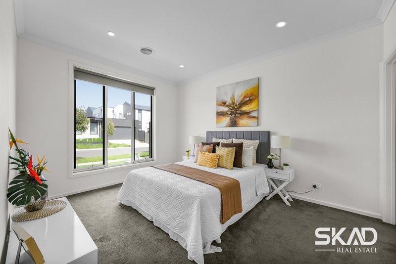 Photo - 3 Brotus Way, Donnybrook VIC 3064 - Image 3