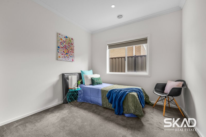 Photo - 3 Brotus Way, Donnybrook VIC 3064 - Image 16