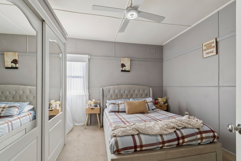 Photo - 3 Brownsville Avenue, Brownsville NSW 2530 - Image 6