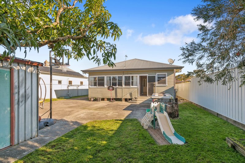 Photo - 3 Brownsville Avenue, Brownsville NSW 2530 - Image 9