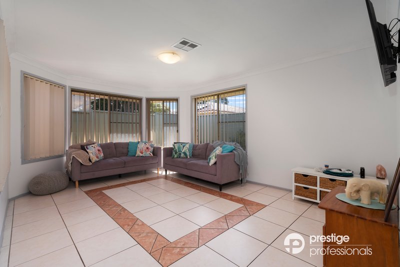 Photo - 3 Bundarra Court, Wattle Grove NSW 2173 - Image 8