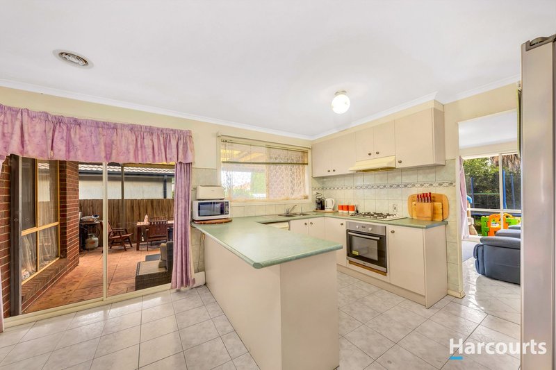 Photo - 3 Buninyong Way, Delahey VIC 3037 - Image 7