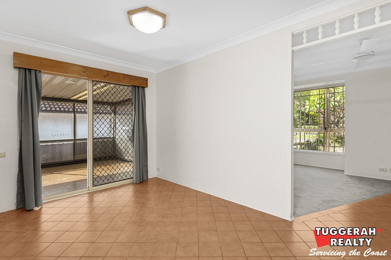 Photo - 3 Burbank Drive, Tuggerah NSW 2259 - Image 4