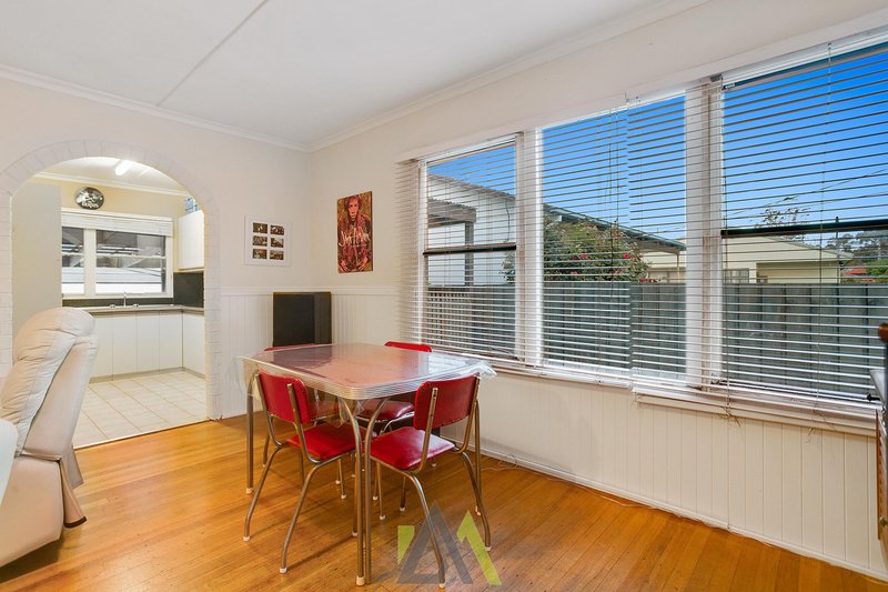 Photo - 3 Burdett Street, Frankston North VIC 3200 - Image 3