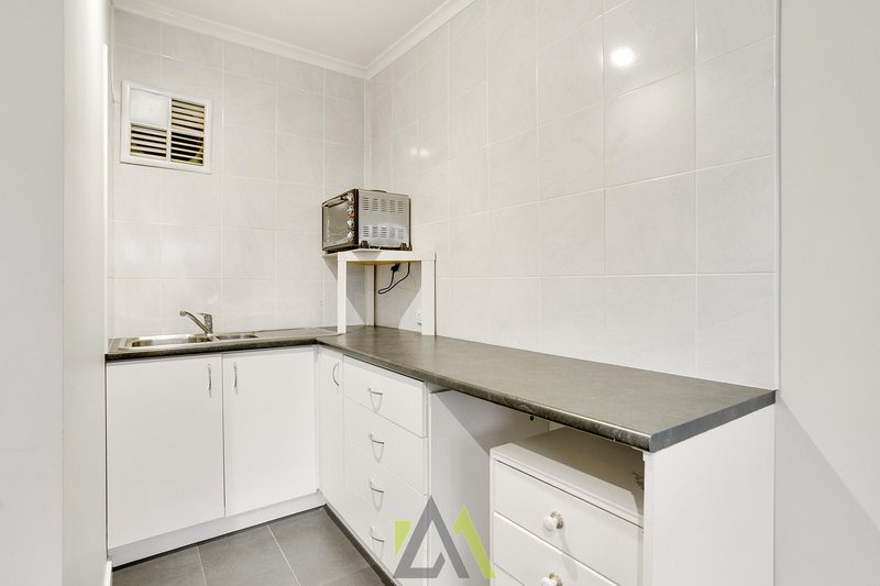 Photo - 3 Burdett Street, Frankston North VIC 3200 - Image 12