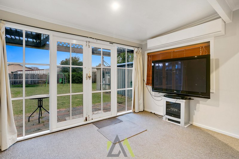 Photo - 3 Burdett Street, Frankston North VIC 3200 - Image 13